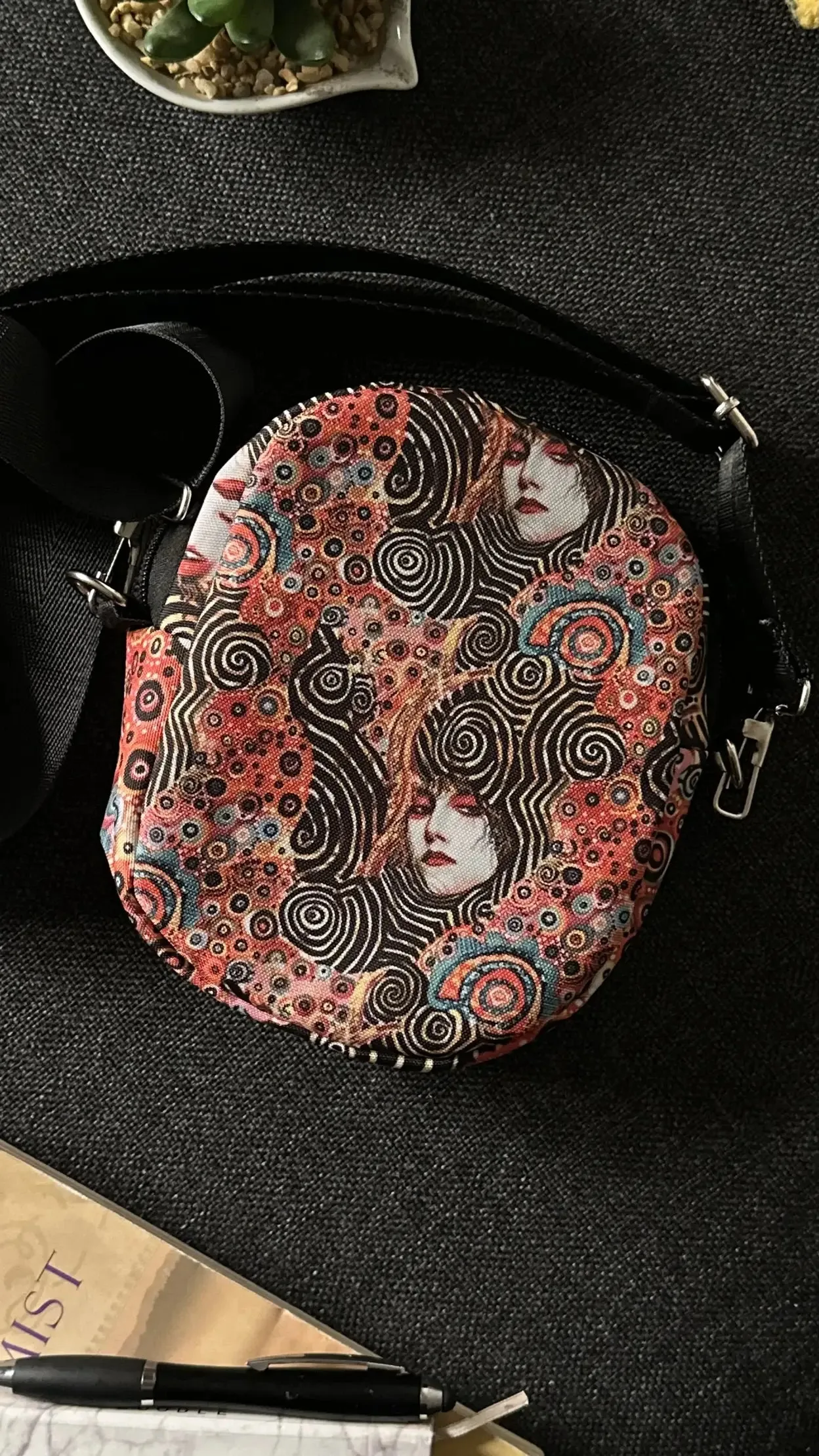 Gustav's Hypnotic Dream Mini Bag