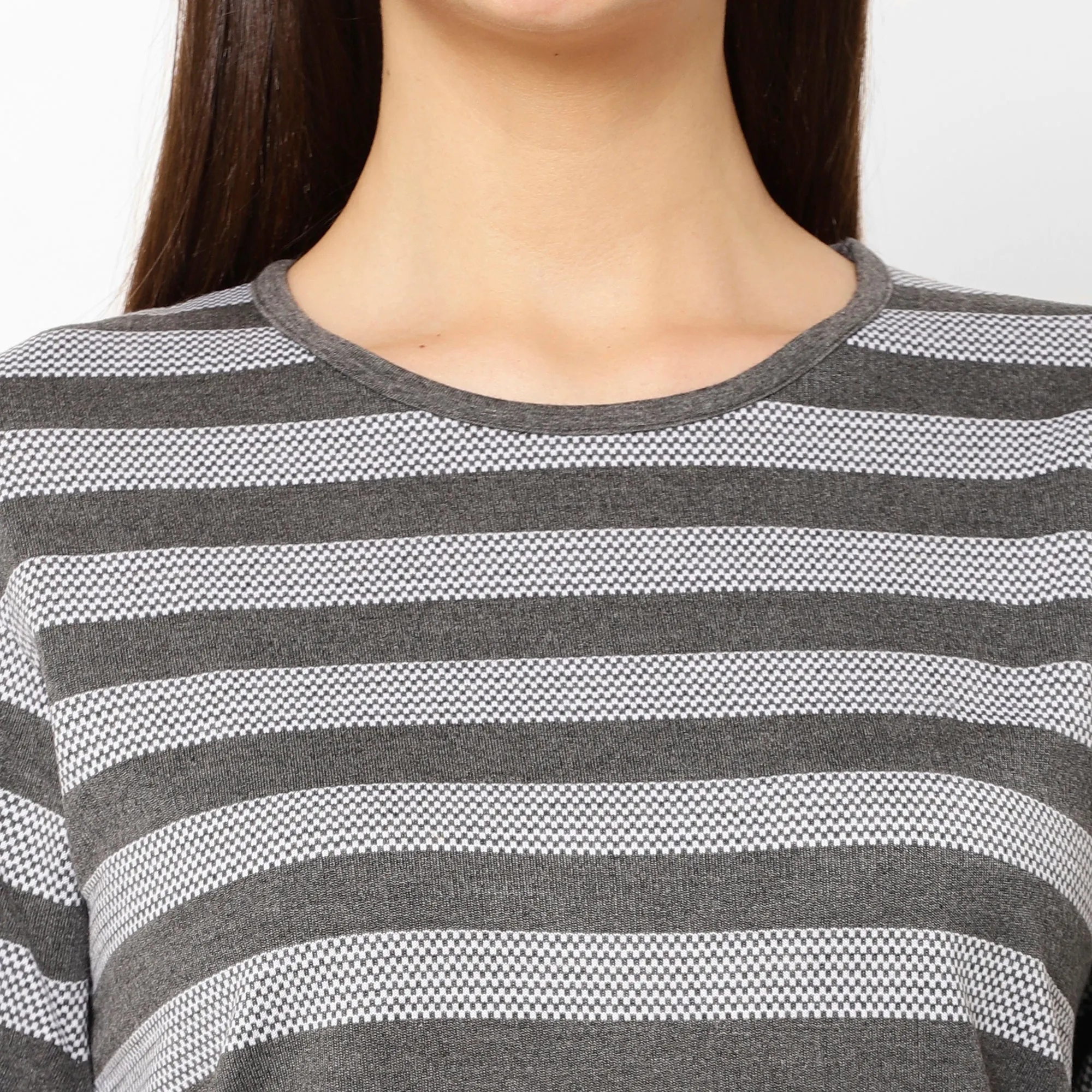 Vimal Jonney Grey Color Full Sleeve Tshirt For Women